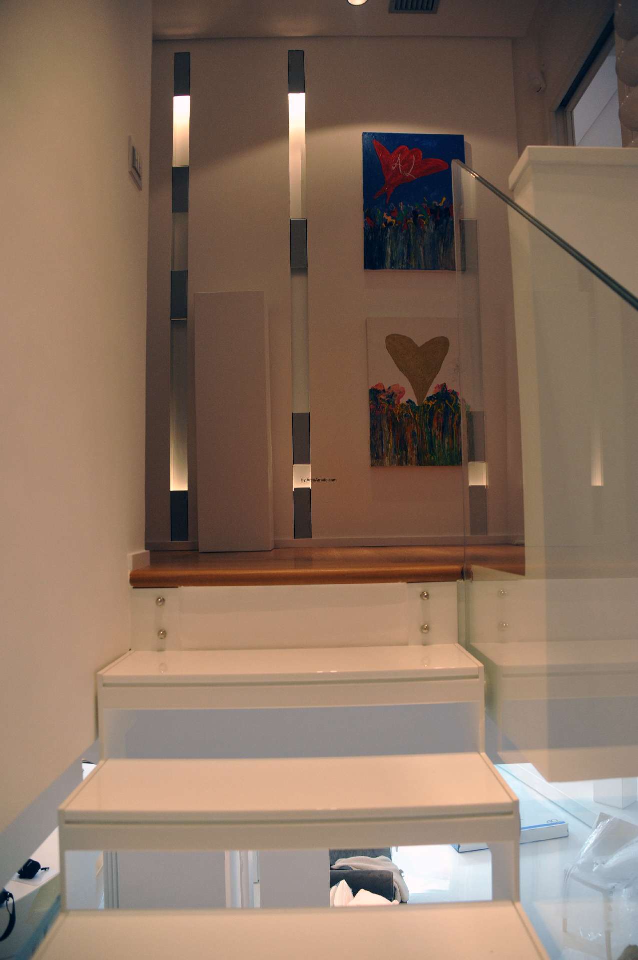 Bespoke wall with lit niches