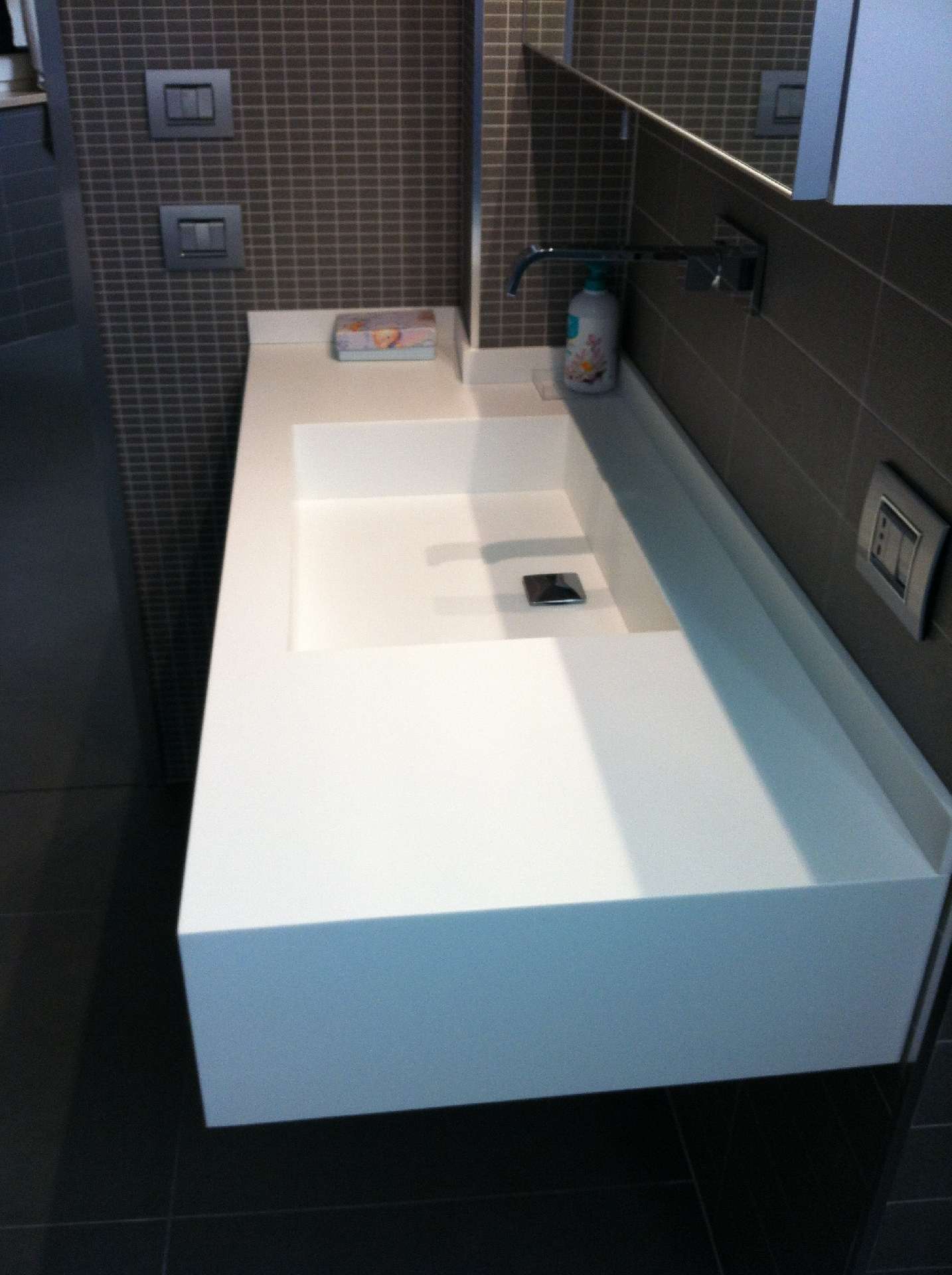 Lavabo in Corian