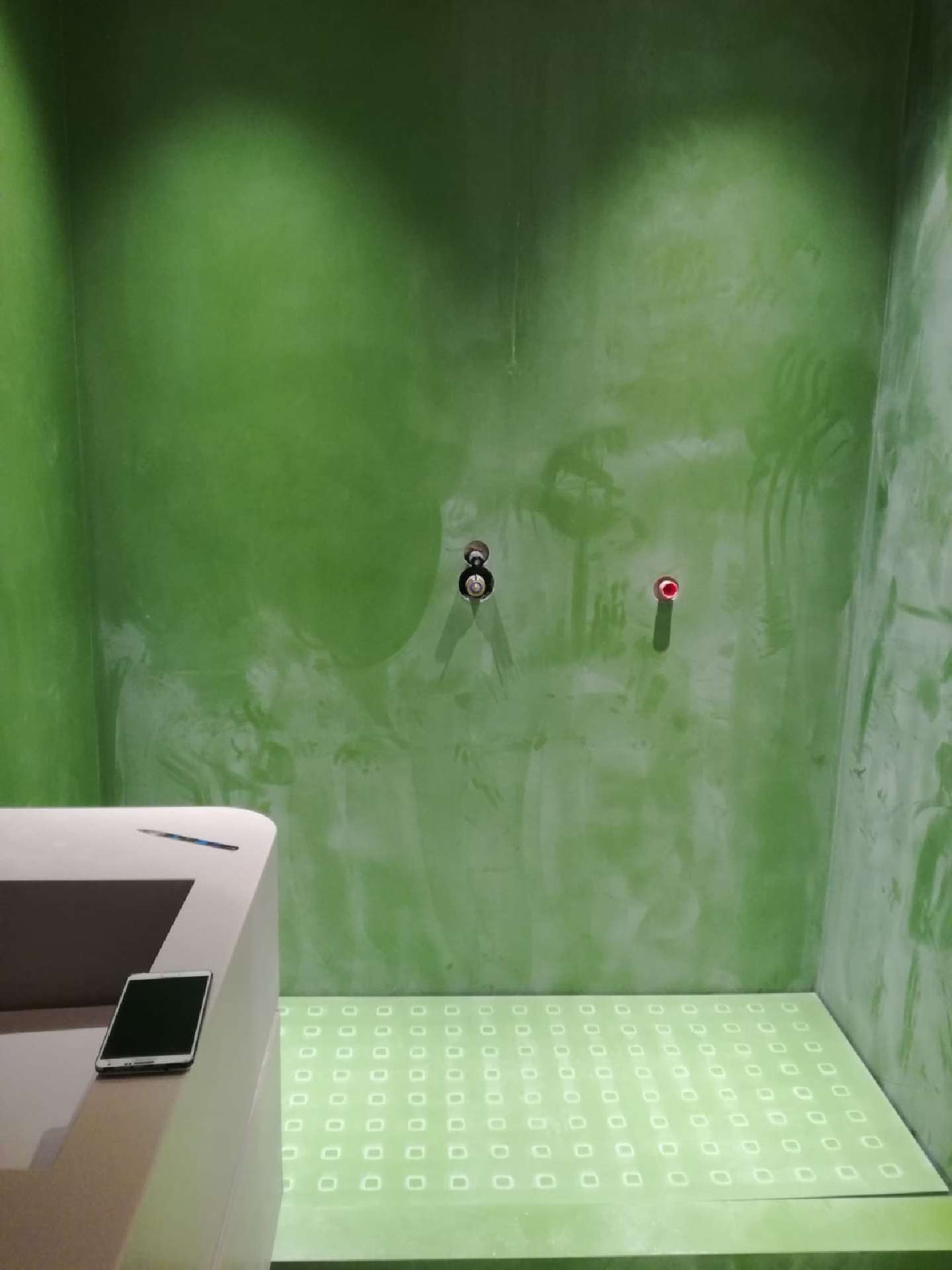 Overall view of the Corian bathroom