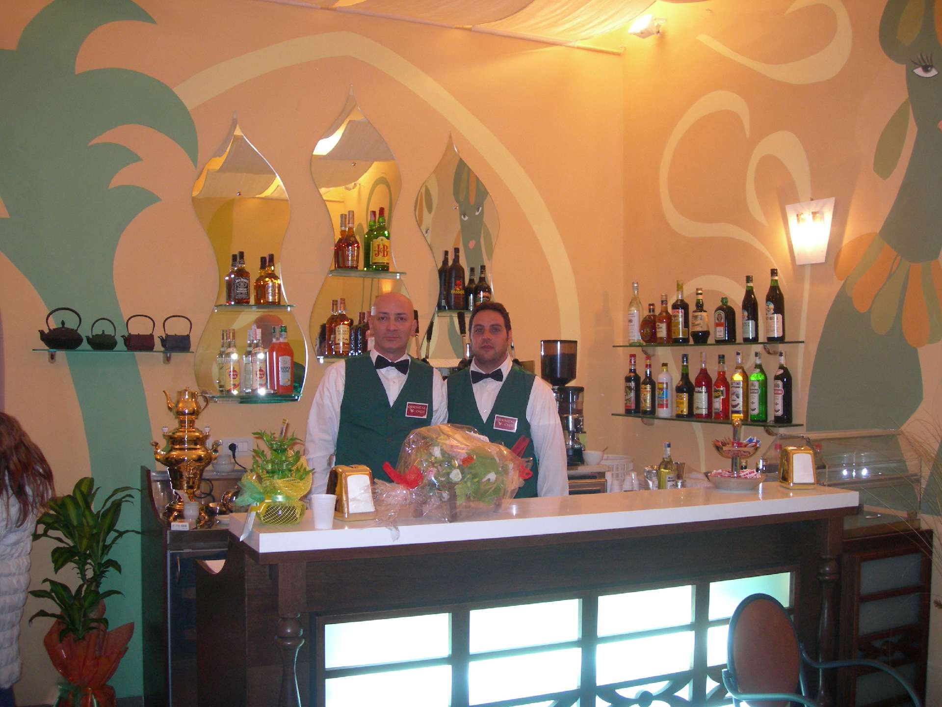 Dettaglio del banco bar in Corian