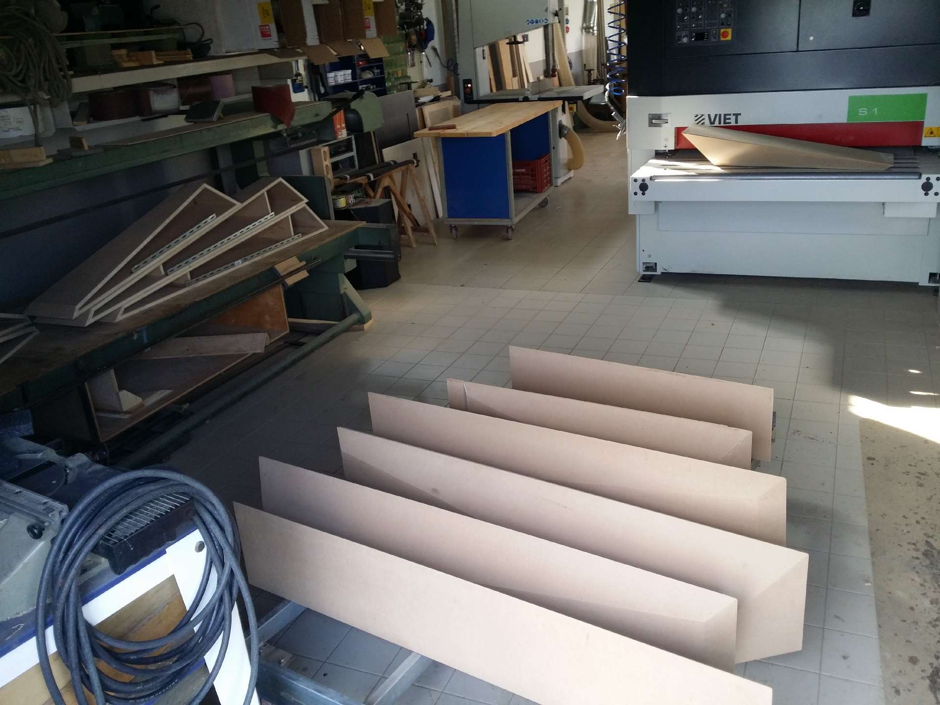 Professional furniture in Corian