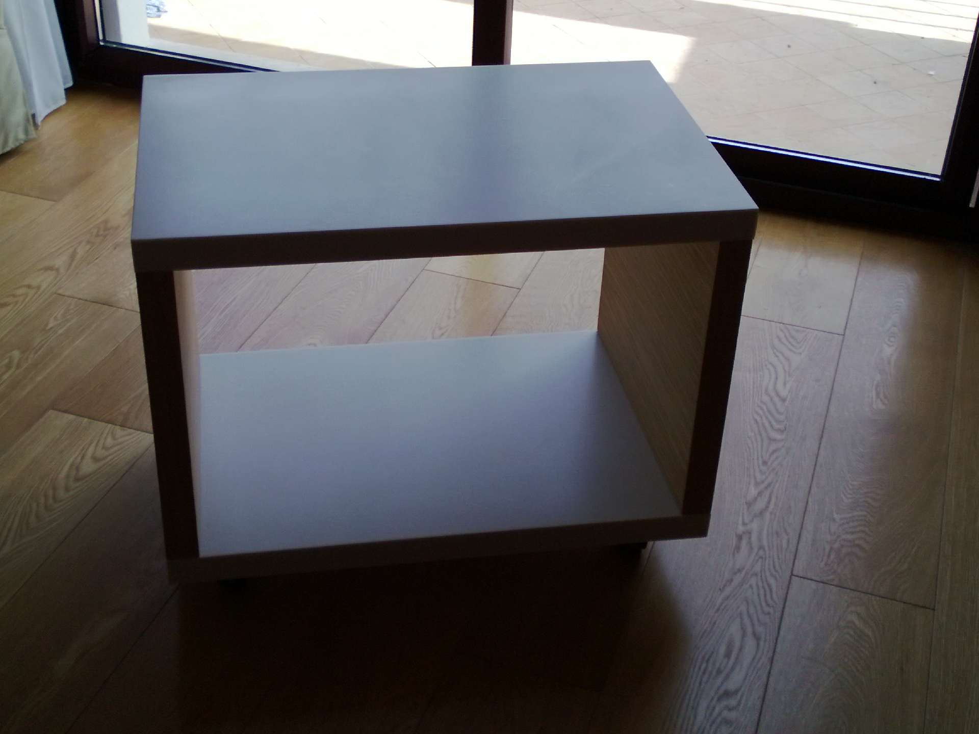 Small table in Corian and timber